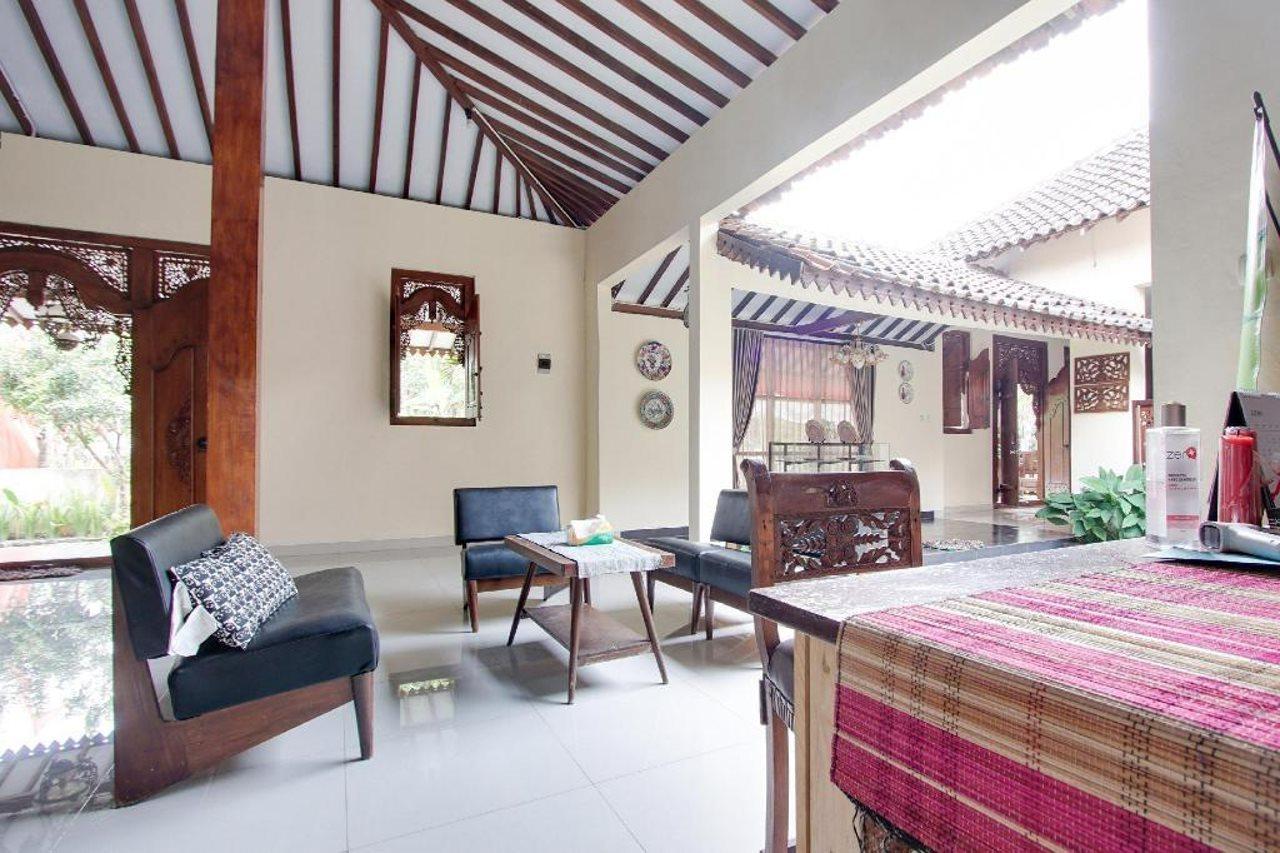 Ndalem Dasuriah Redpartner Naggulan Exterior foto